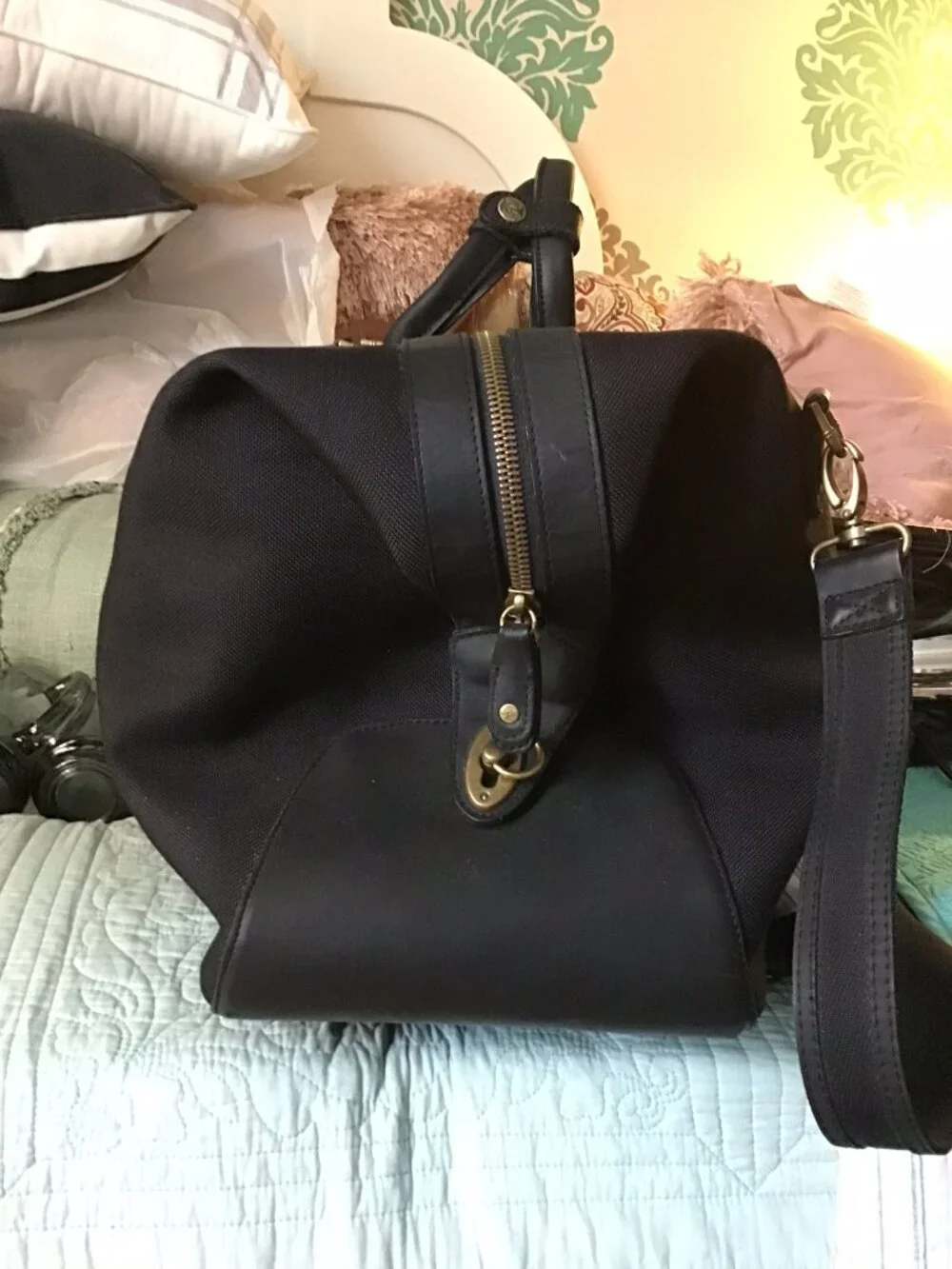 Tommy Bahama Leather Canvas Black travel bag - MINT CONDITION